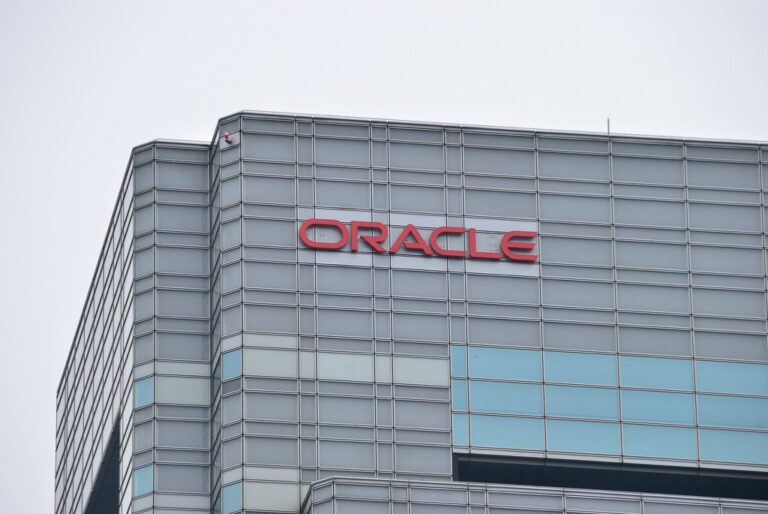 Oracle and AWS partner to bring Oracle Database to AWS cloud