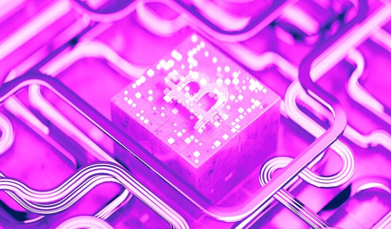 Analyst Says Coming Weeks To Be a Key Turning Point for Bitcoin, Unveils Level BTC Could Fall to in ‘Worst-Case’