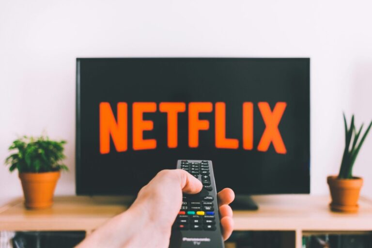 how Netflix adjusted its cloud operations